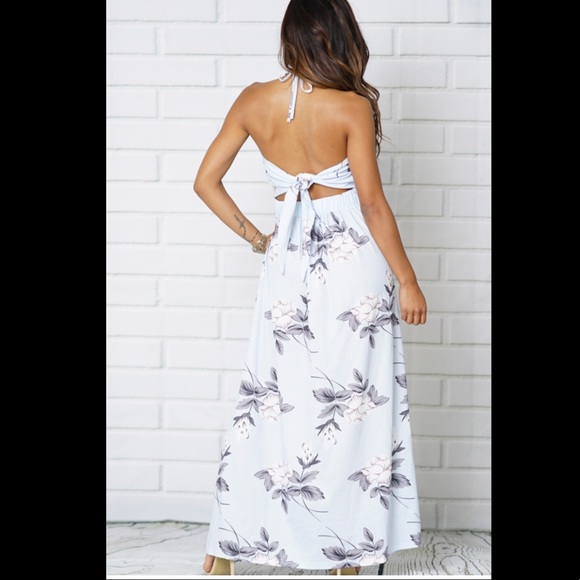 🌟 2 LEFT  Halter floral maxi halter dress cutout - Picture 3 of 6